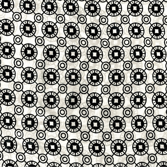 TIMING SHEER PRINT TOP - Picture 3 of 4